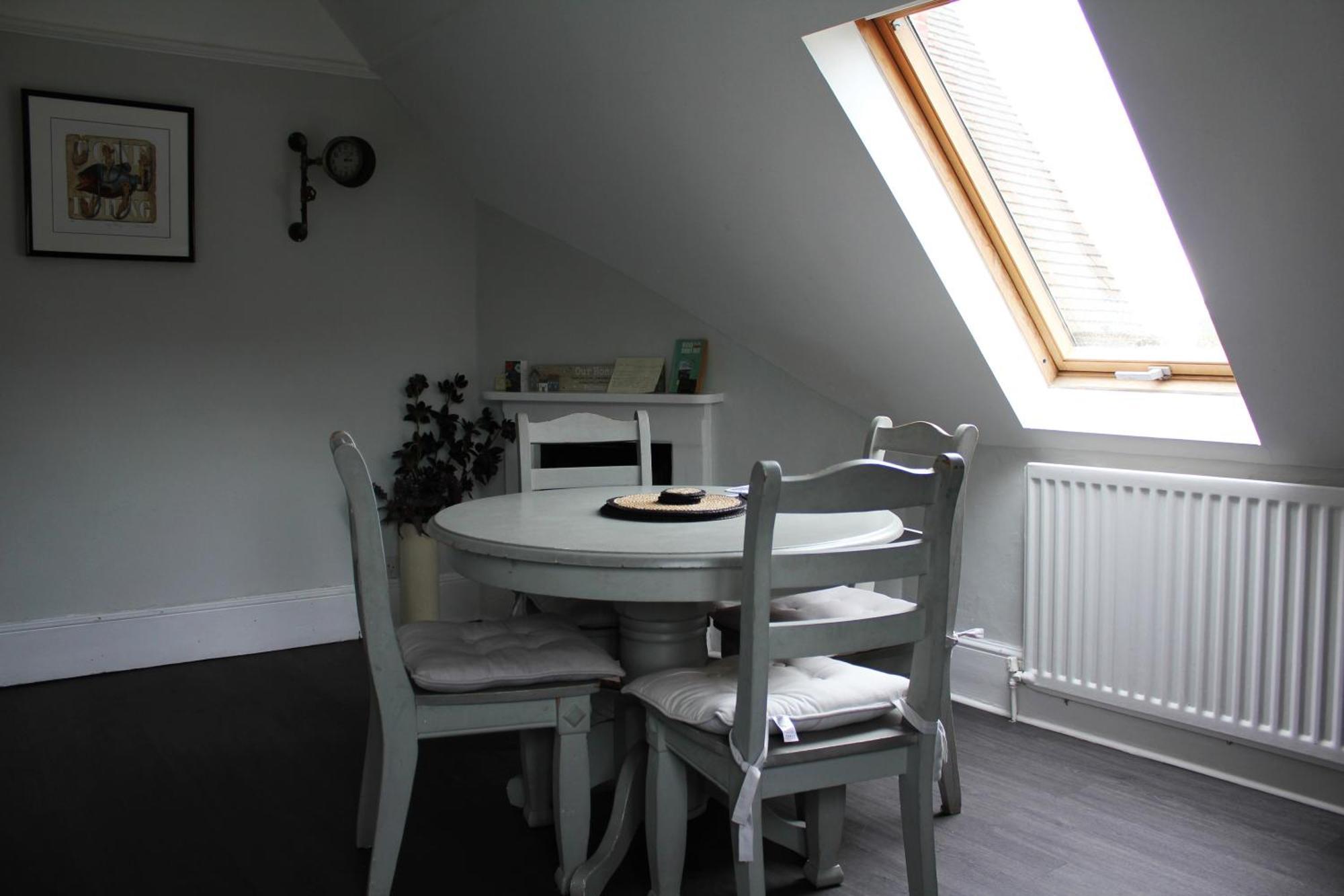 Lovely 3 Bed Condo Reigate Exterior photo