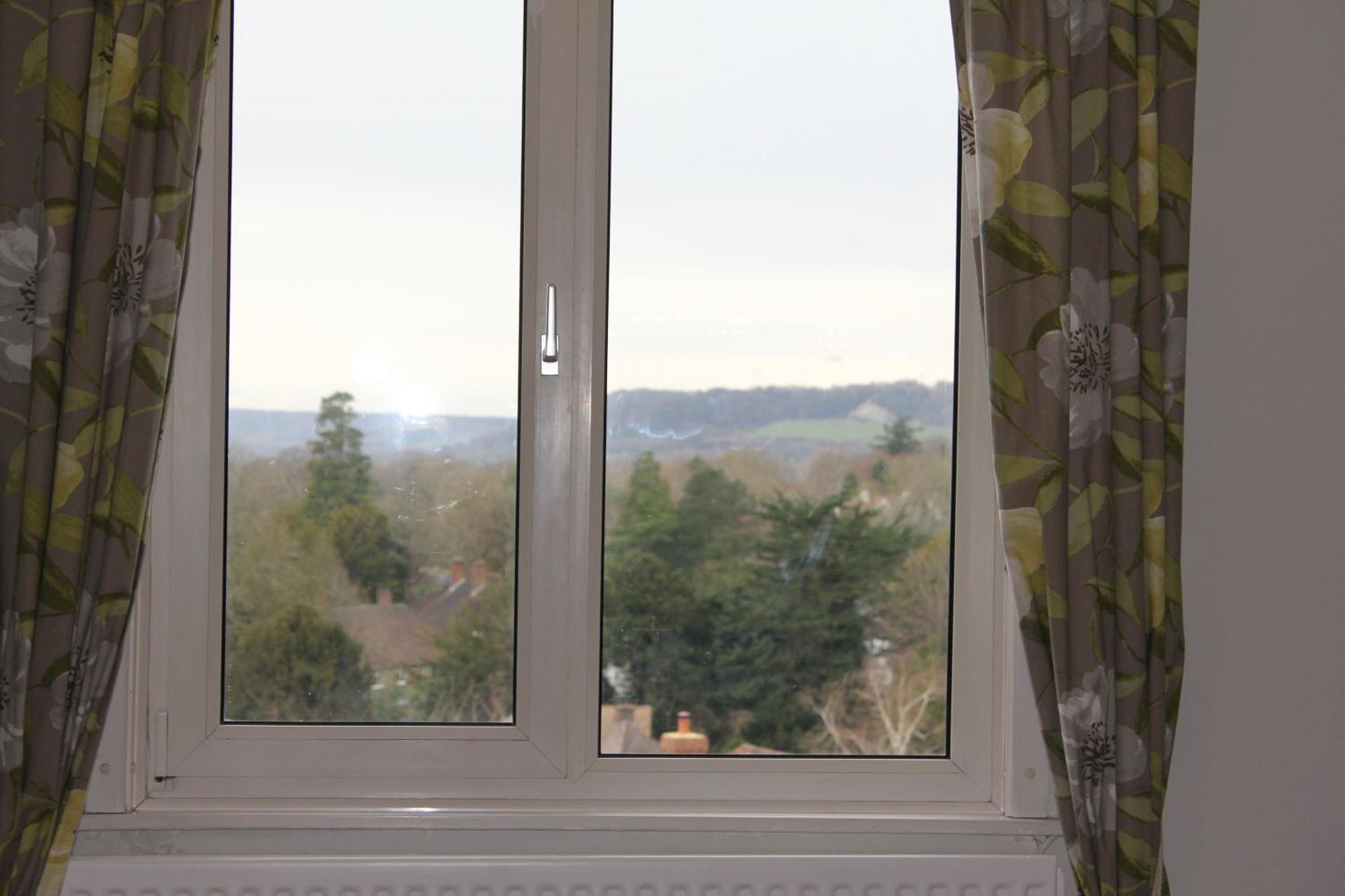 Lovely 3 Bed Condo Reigate Exterior photo